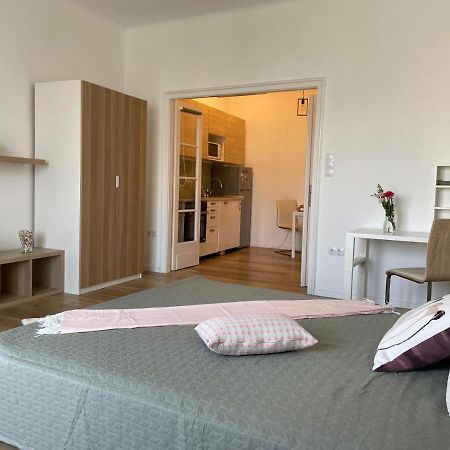 Neighbor Of Gellert Spa By Nw Budapest Esterno foto